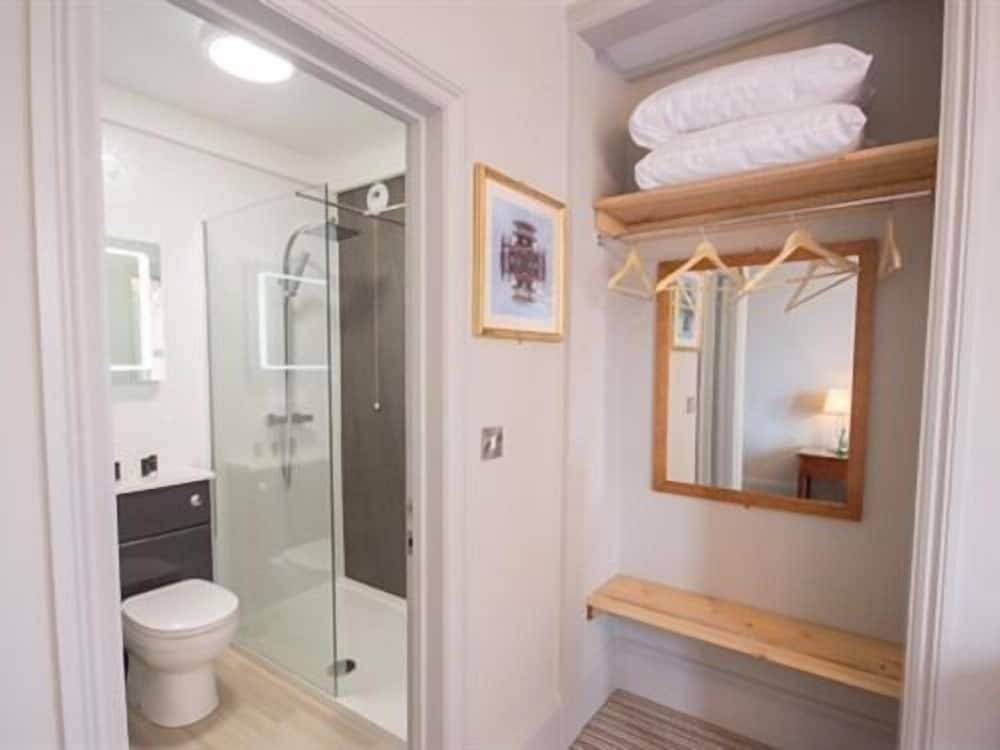 Standard Double Room, Ensuite, Partial Sea View (Room 2) photo 3