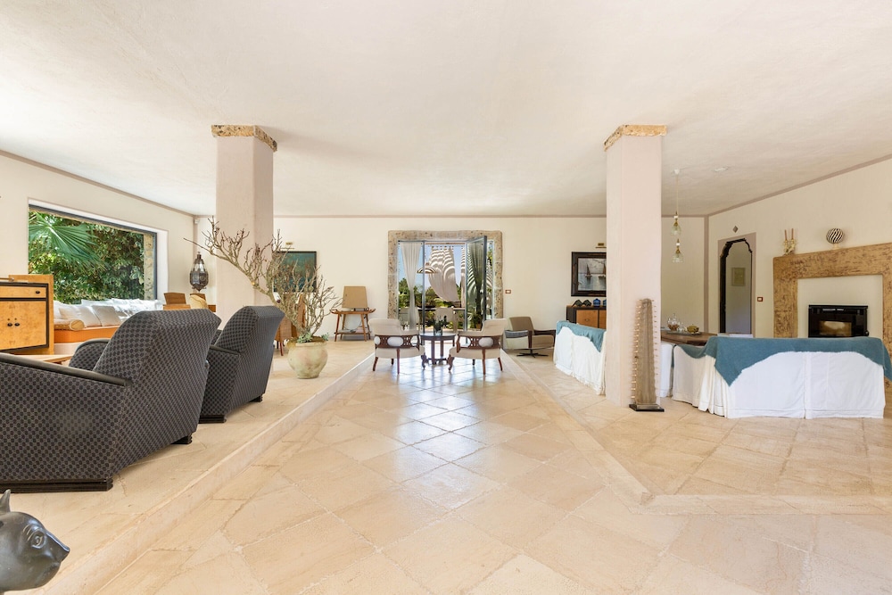 Luxury Villa, 5 Bedrooms