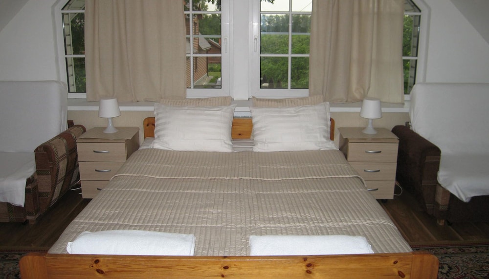 Family Room photo 2