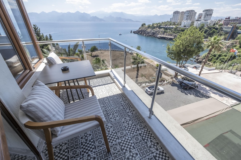 Family Suite, Balcony, Sea View