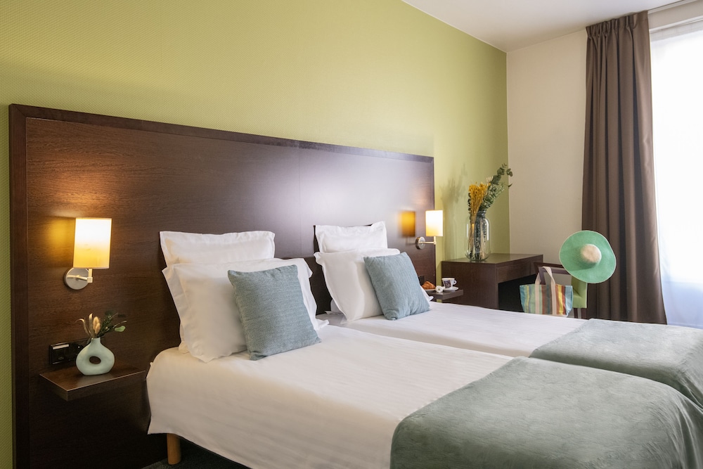 Basic Quadruple Room, 1 Bedroom, Sea View photo 1