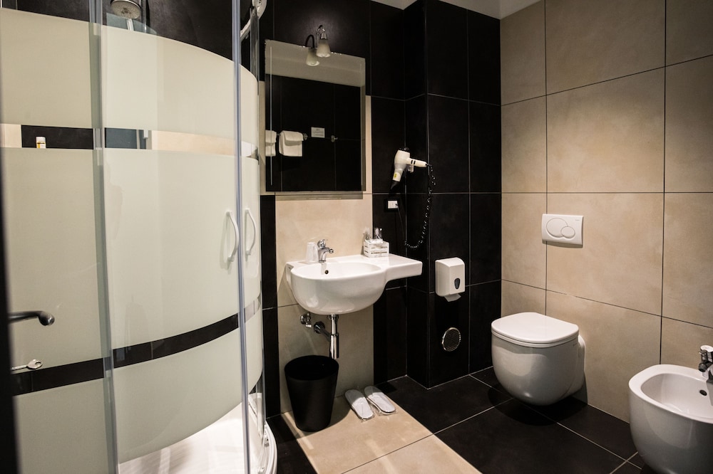 Superior Double or Twin Room photo 3