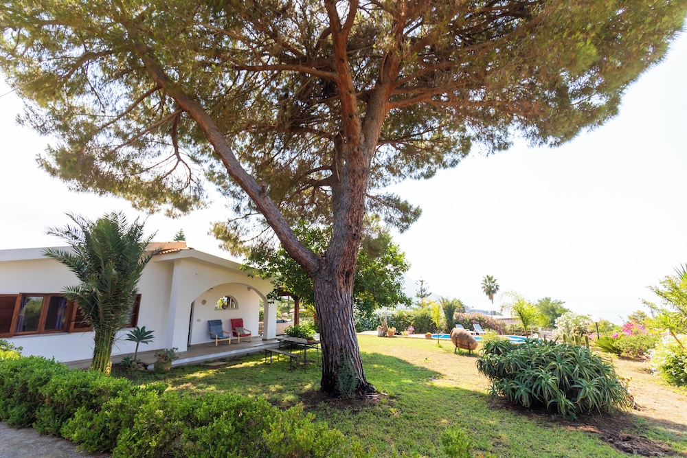 Family Villa, 3 Bedrooms, Private Pool, Sea View photo 3