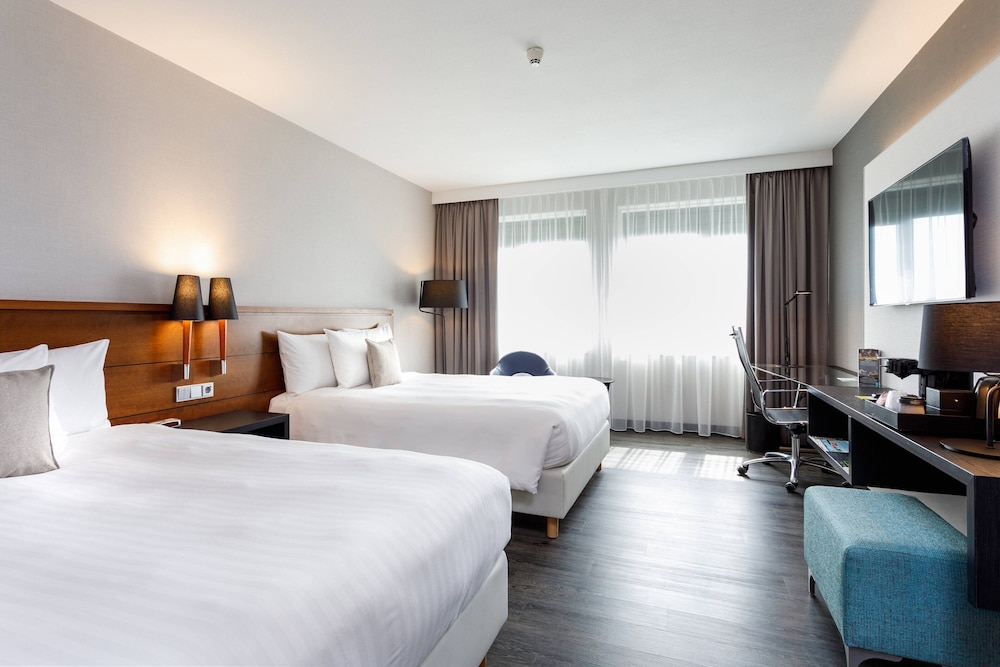 Superior Room, 2 Queen Beds - Photo 3
