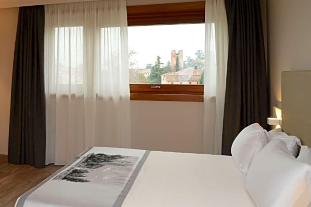 Standard Room, 3 Twin Beds