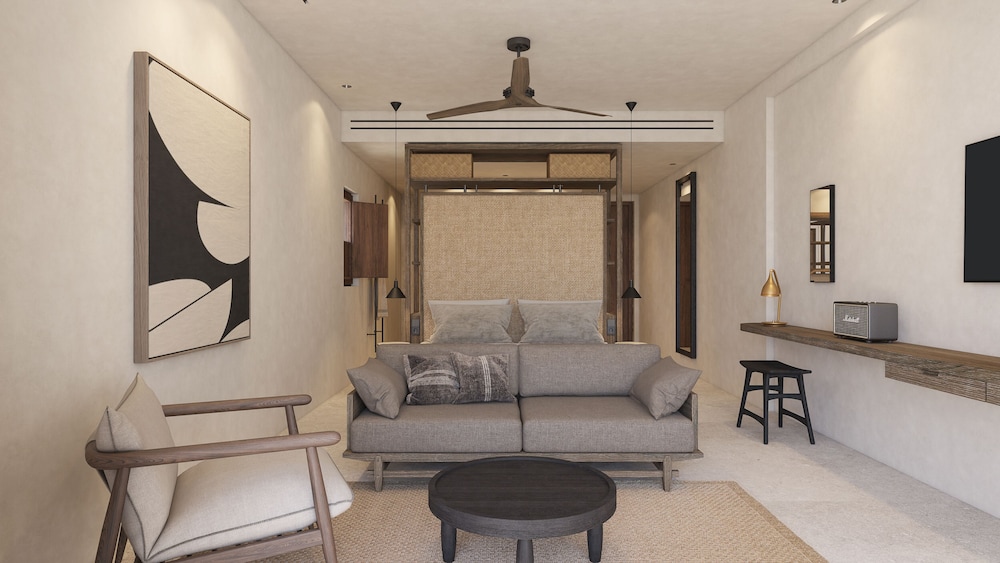 Swim-Up Suite - Photo 2