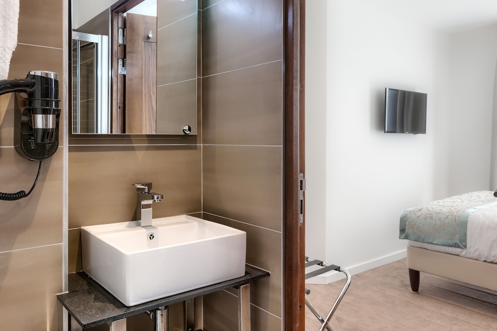 Standard Double Room, 2 Bedrooms, Accessible photo 2