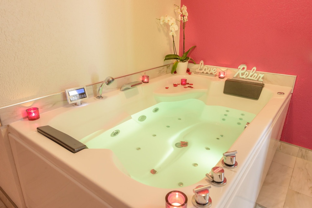 Romantic Suite photo 2