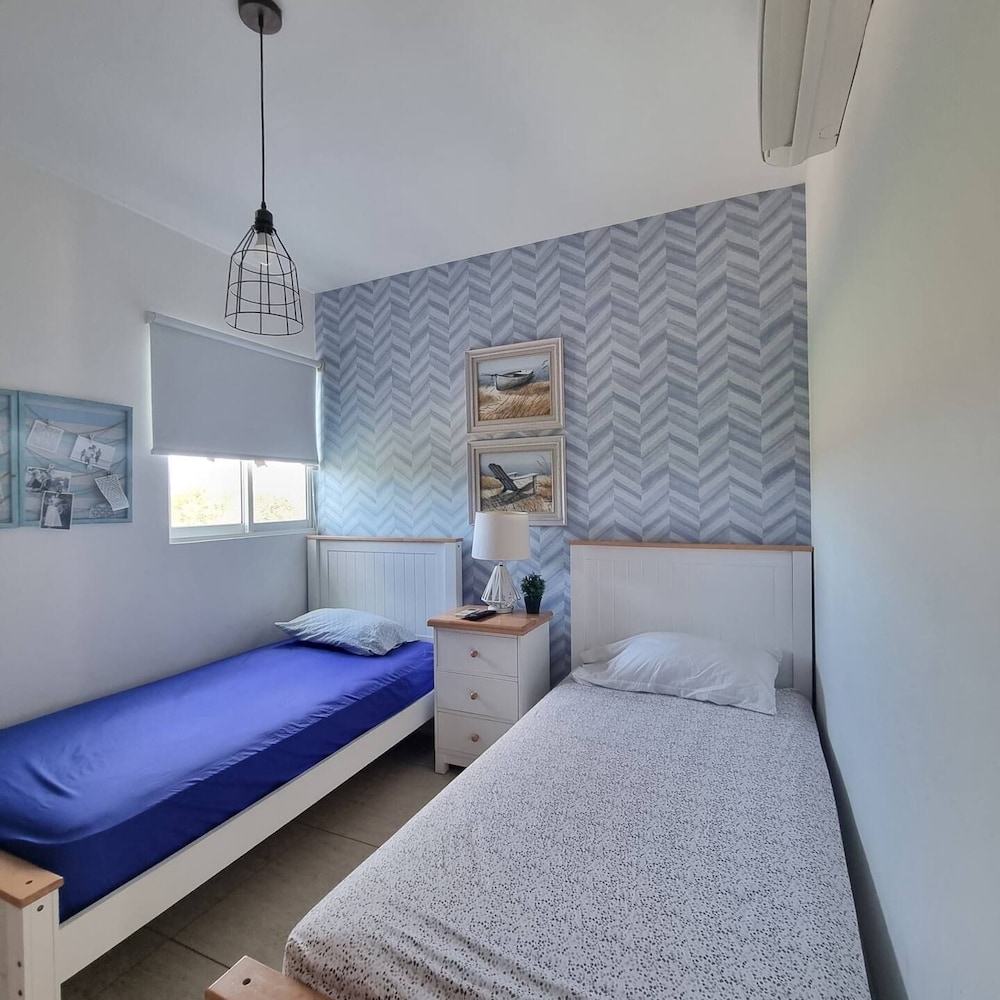 Economy Apartment, 2 Bedrooms, Non Smoking, Partial Sea View