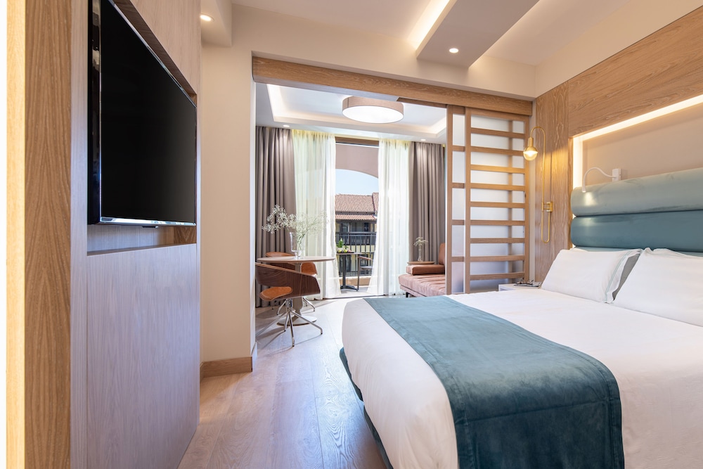 Superior Double Room, Garden View