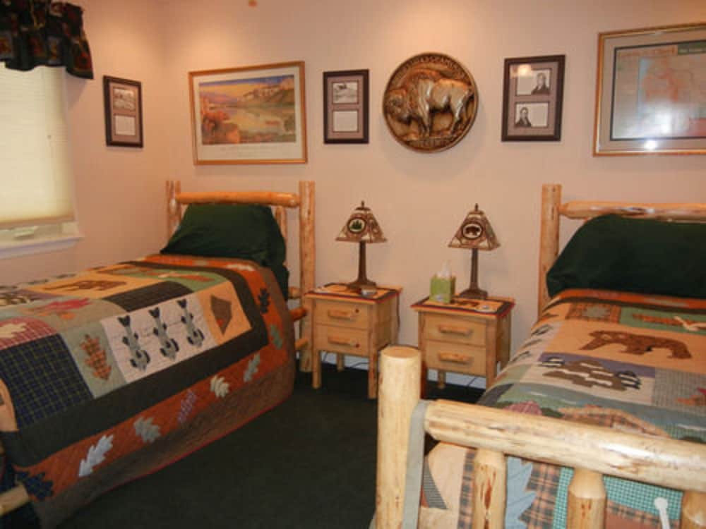Room (Lewis and Clark) photo 1