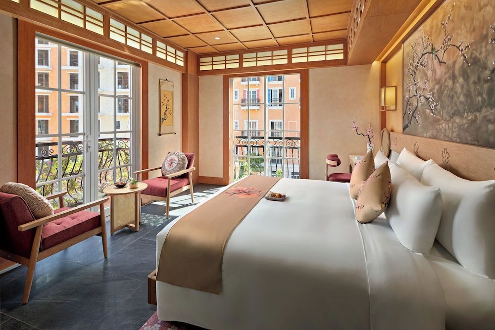 Yukizakura, City View, 1 King Bed with Bathtub & Balcony