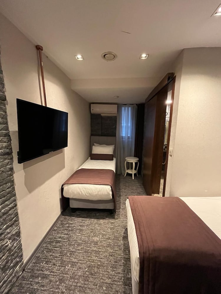 Standard Room photo 2