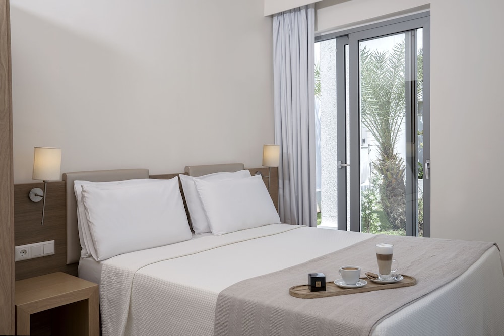 Suite, Multiple Beds, Sea View - Photo 3