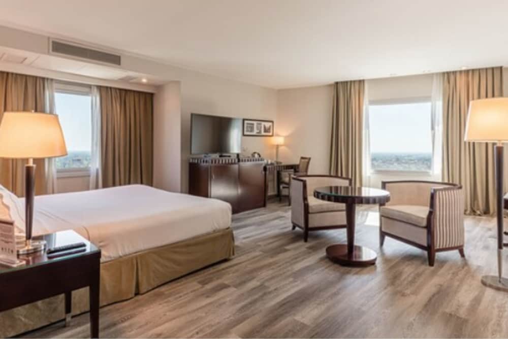 Room, Corner (Corner Mountain)
