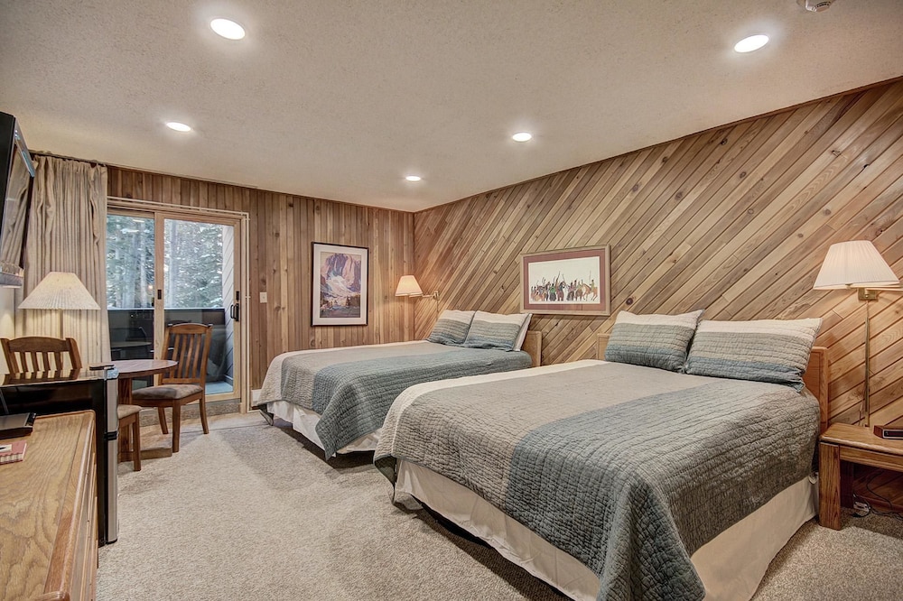 Room, 1 Bedroom photo 1