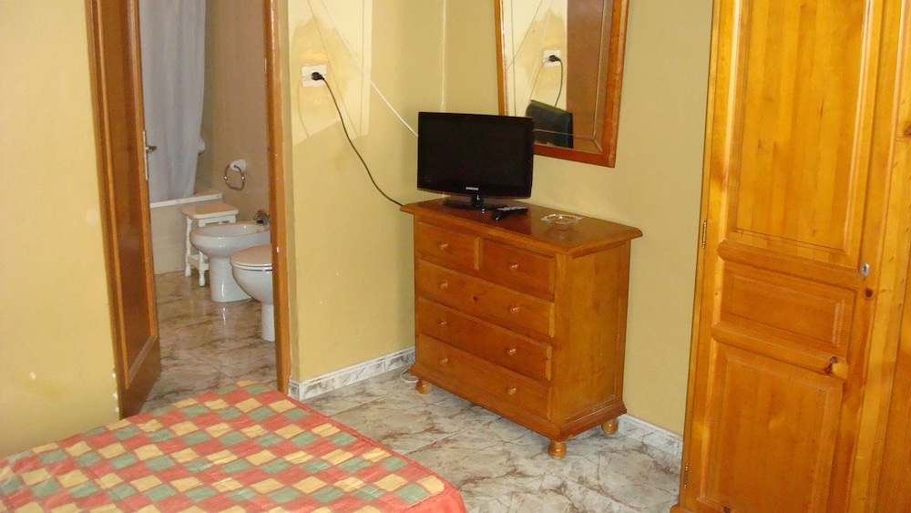 Habitación Sencilla, Baño Privado