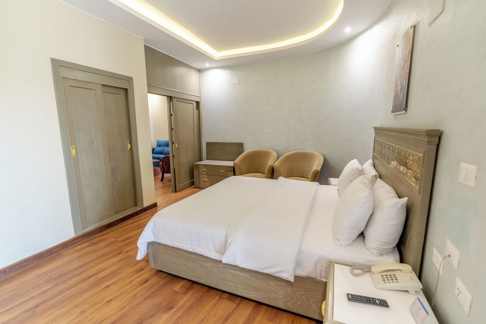 Junior Suite Nile view - Photo 2