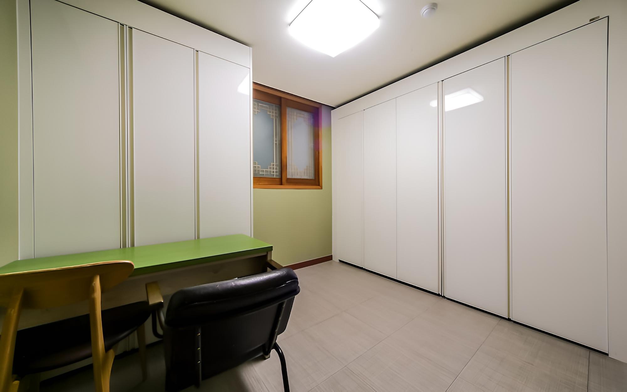 Room (Family room *4 people standard* (2 be) - Photo 16