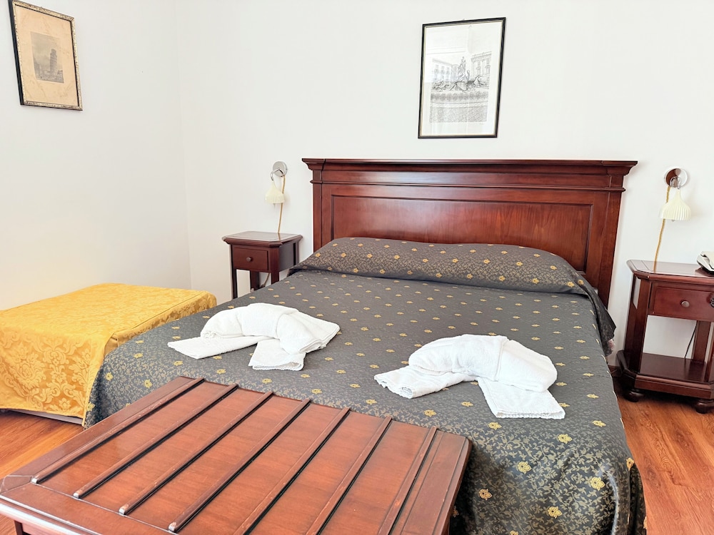 Basic Double Room (French Bed)