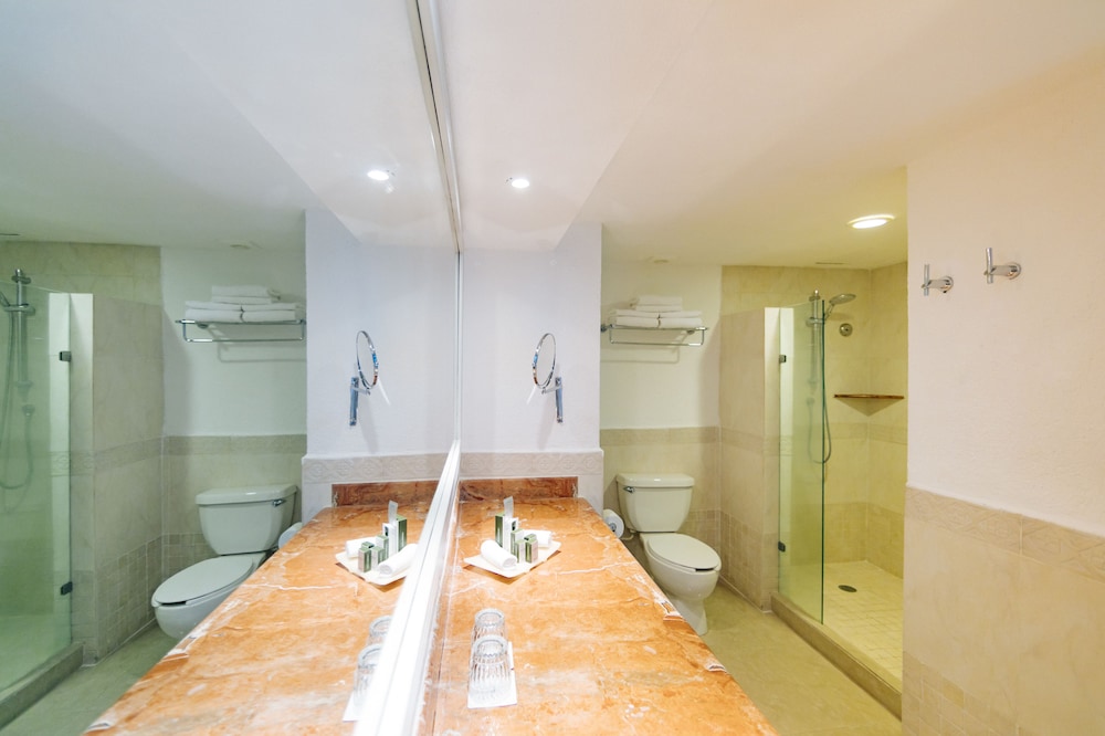 2x2 interconnecting rooms thumbnail 6