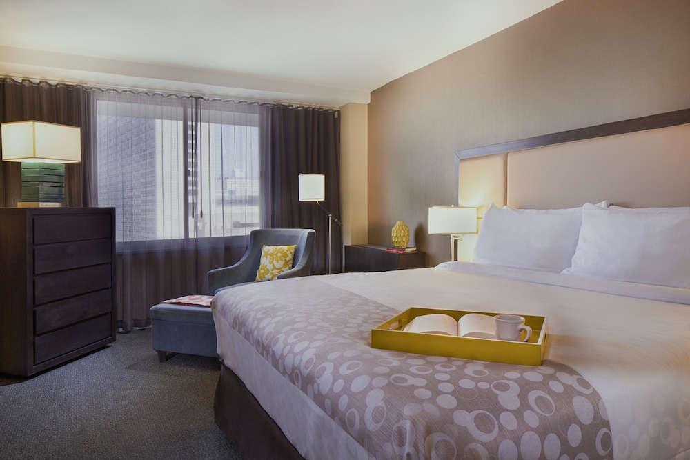 Suite, 1 Bedroom (King) - Photo 2