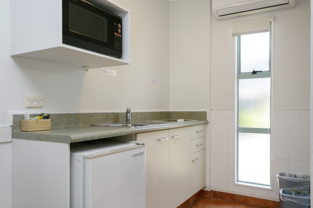 Studio Unit, Spa Bath photo 2