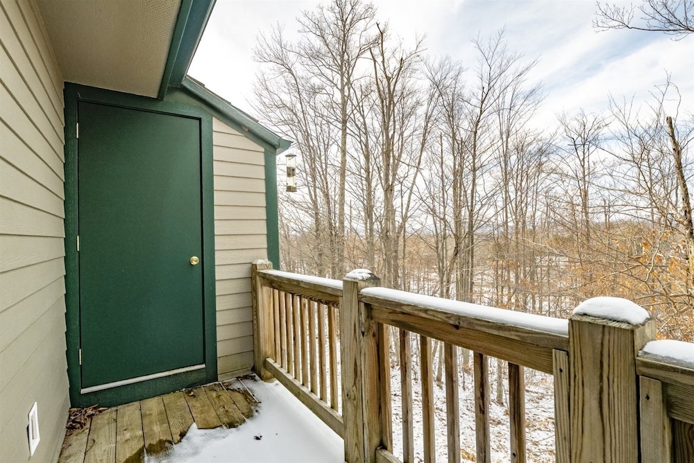 Condo (Northwoods F9) photo 2