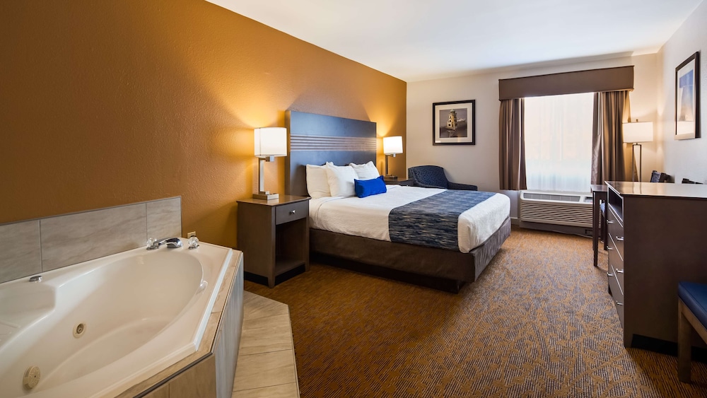 Suite, 1 King Bed, Non Smoking, Jetted Tub