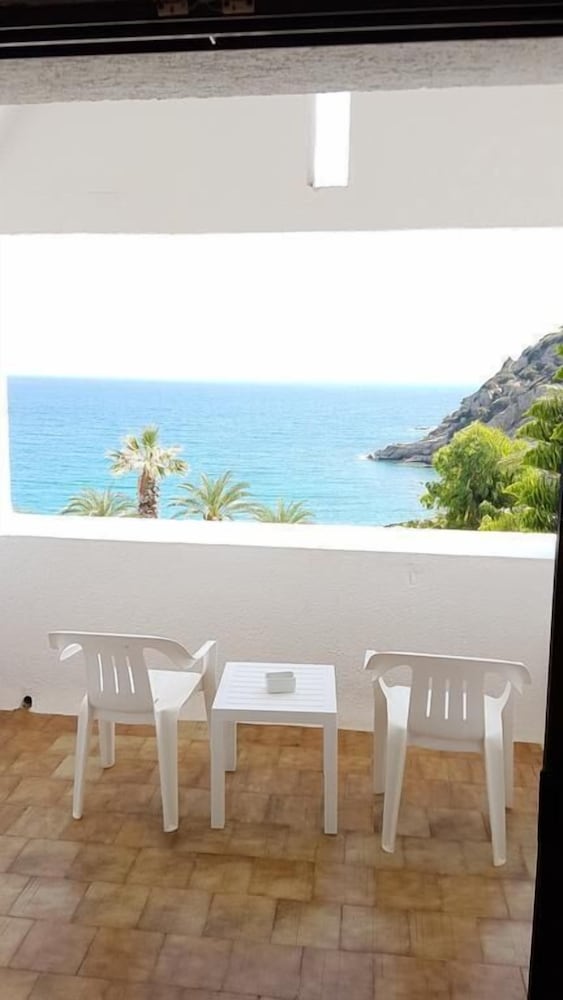 Standard Room, Sea View thumbnail 5
