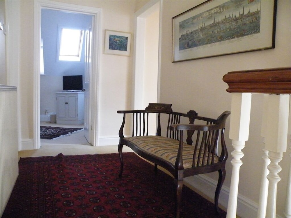 Suite, 1 Bedroom, Private Bathroom photo 2