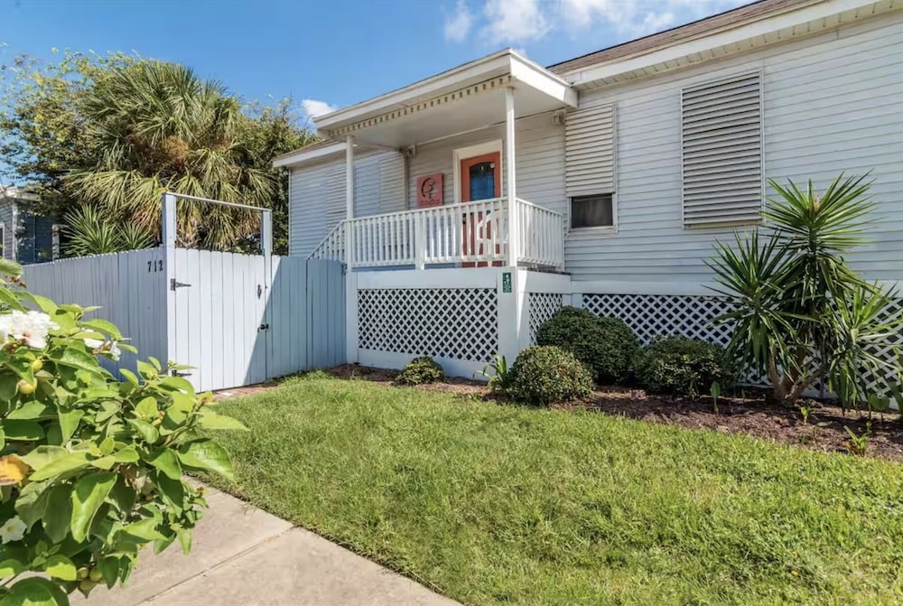 House, 2 Bedrooms