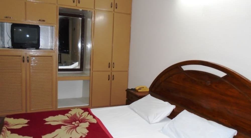 Basic Single Room photo 3
