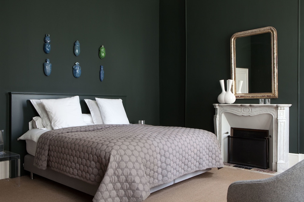Standard Room, 1 King Bed, Garden View photo 1