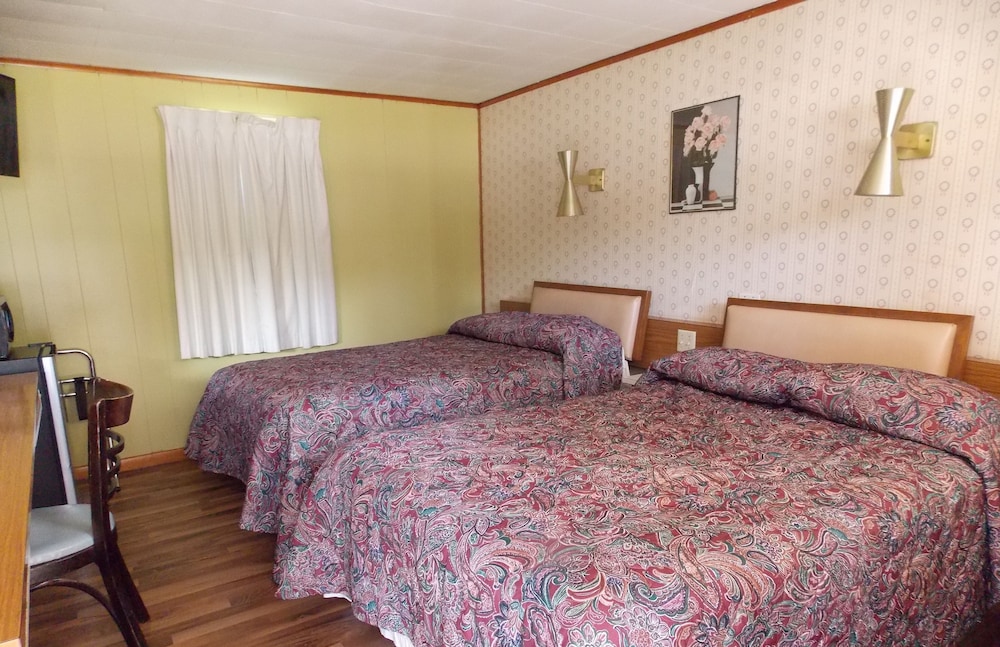 Standard Room, 2 Double Beds, Smoking photo 1