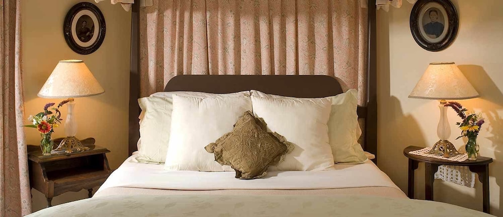 Copp Room photo 2