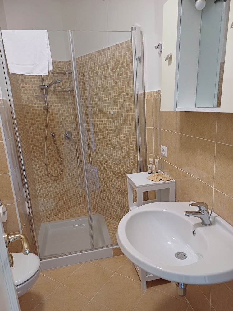 Standard Single Room photo 2