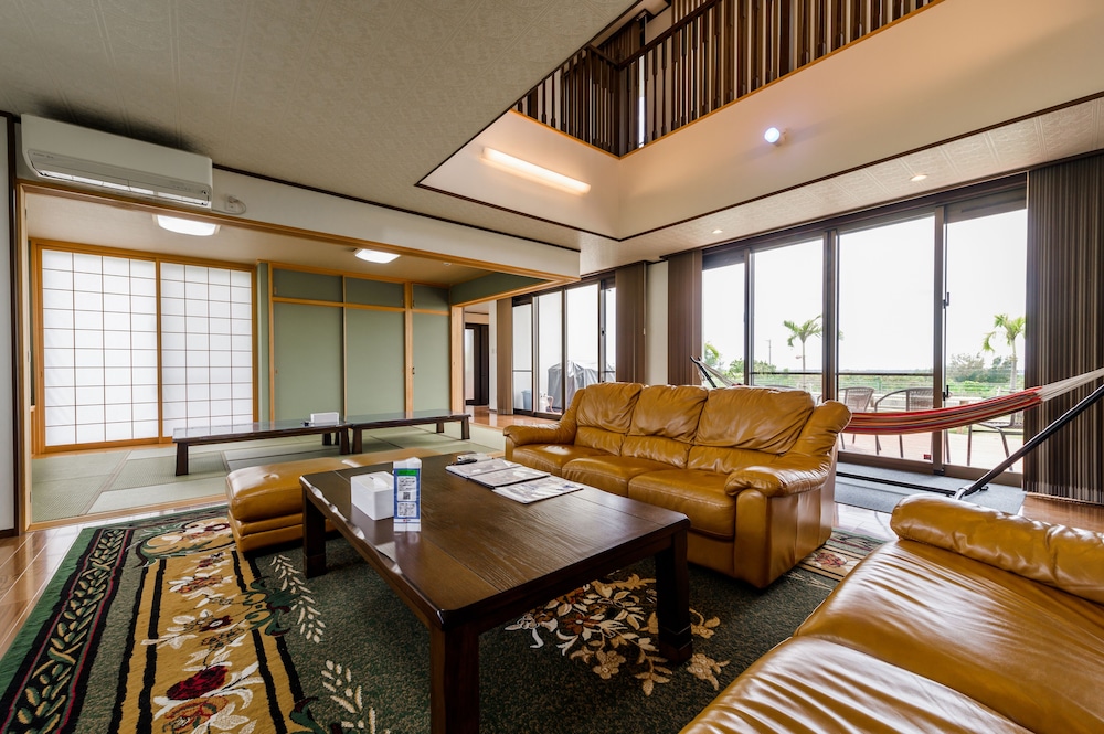 Private Vacation Home - Photo 13