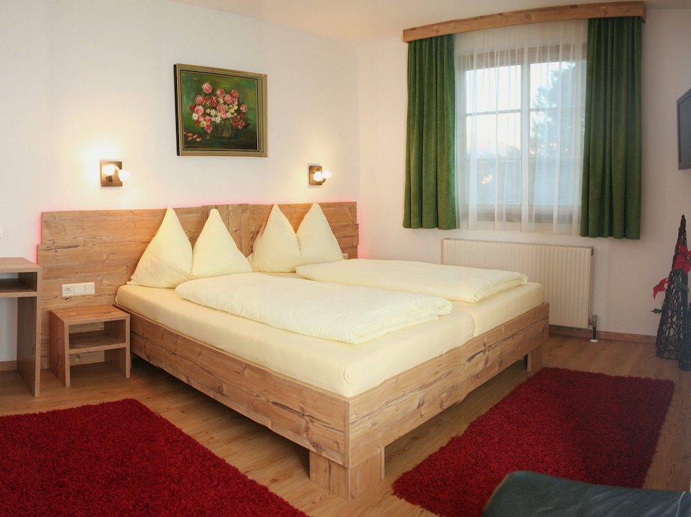 Triple Room, 1 Double Bed with Sofa bed, Mountain View photo 1
