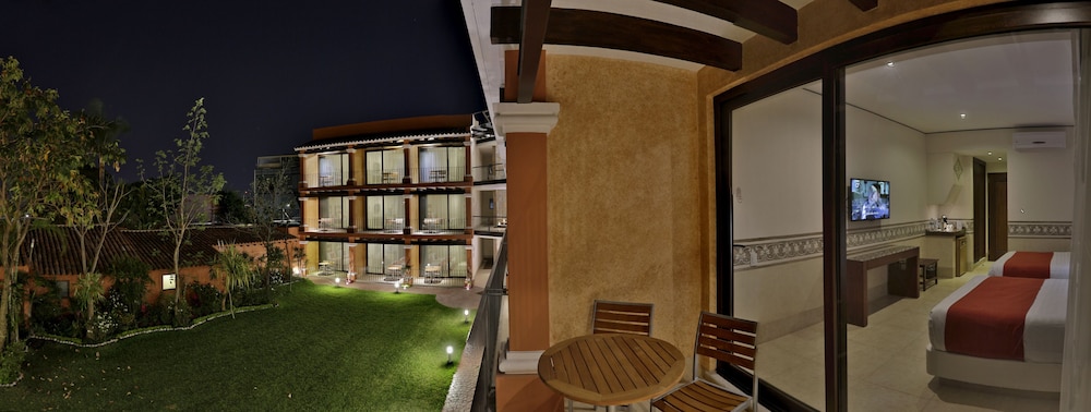 Terrace Suite with 2 Double beds - Photo 2