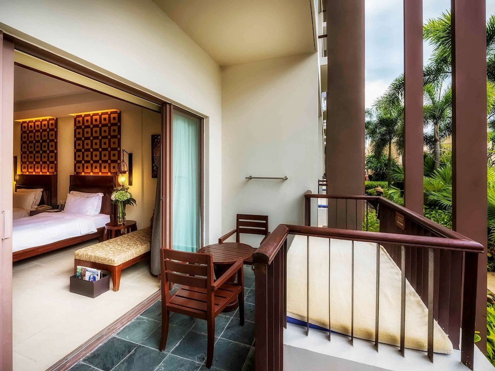 Deluxe Twin Room, 2 Twin Beds, Pool Access - Photo 5