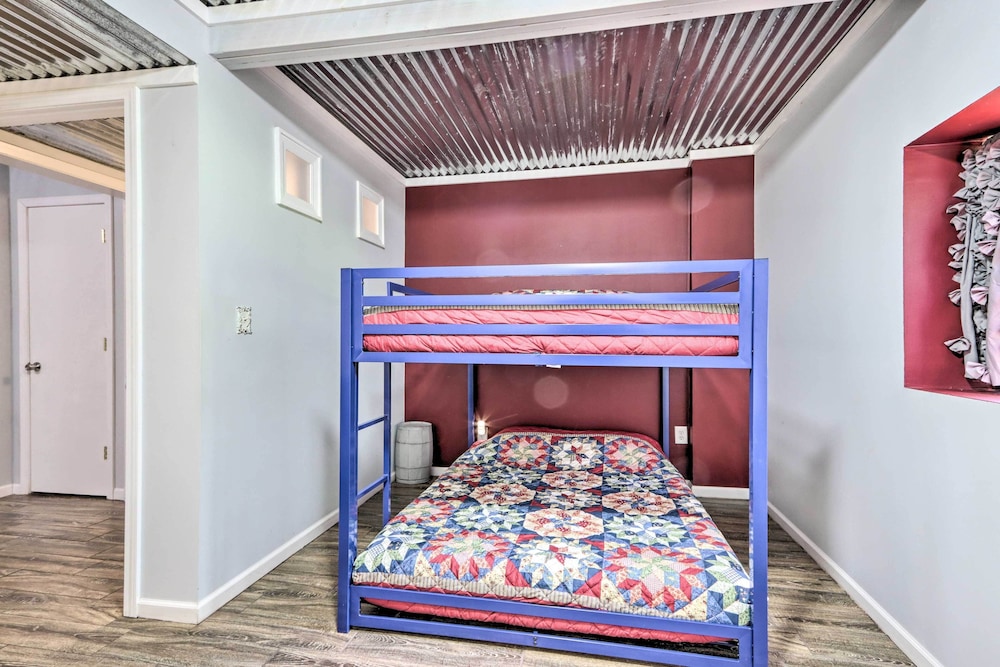 House (2 Bedrooms) photo 2