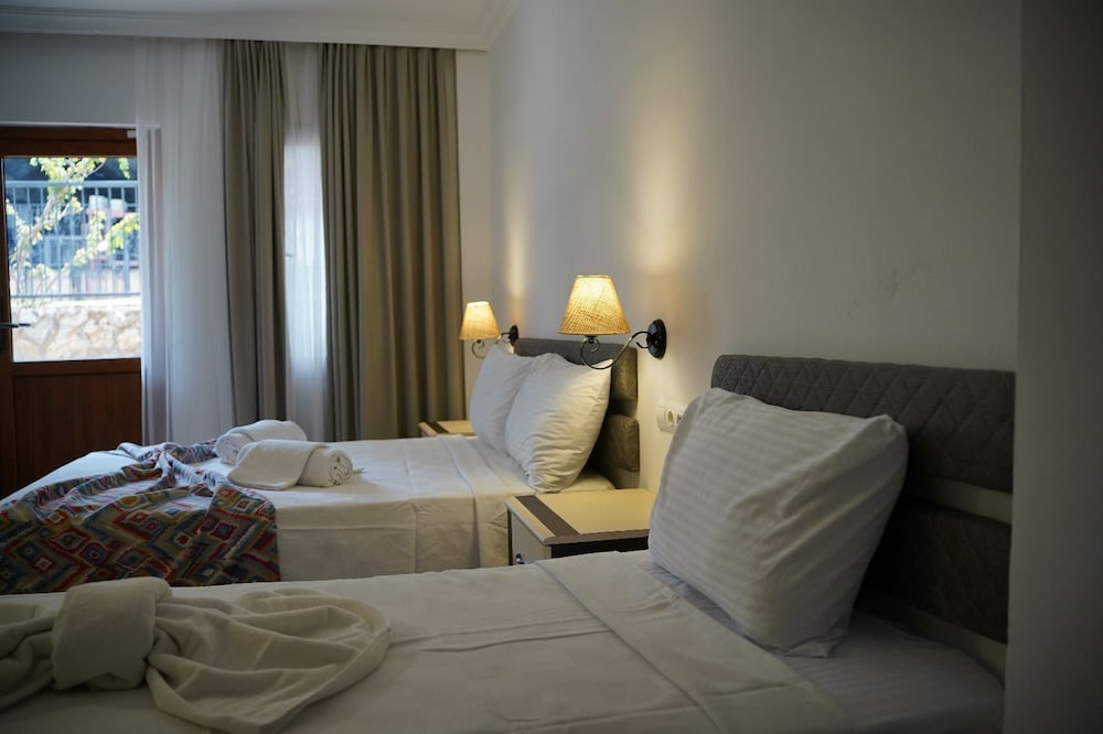 Basic Room, Garden View
