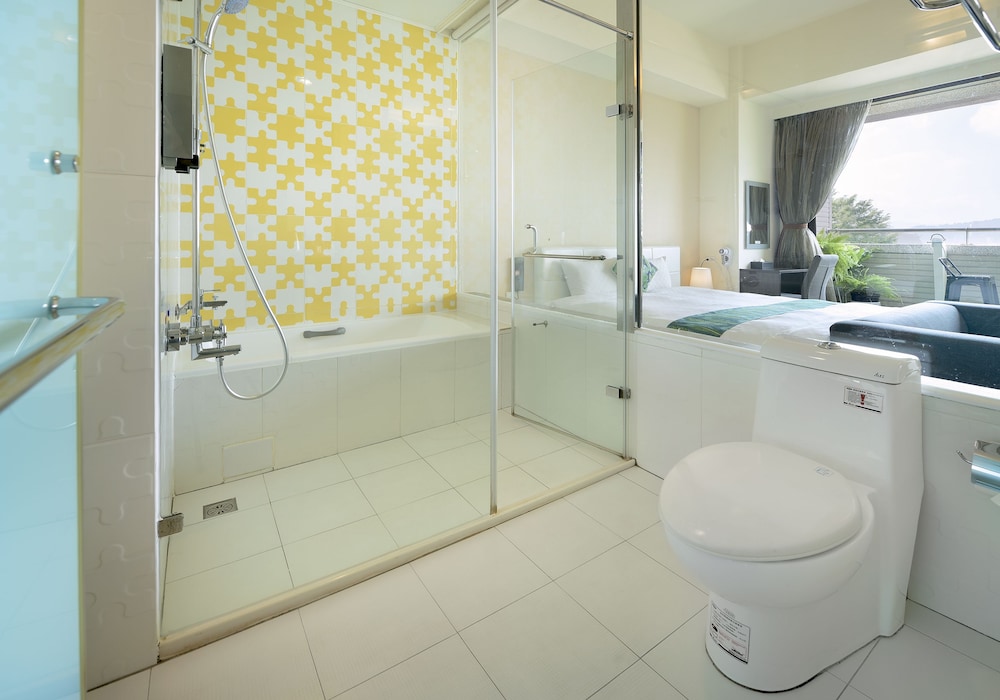 Basic Double Room, Lake View, Ground Floor, photo 6
