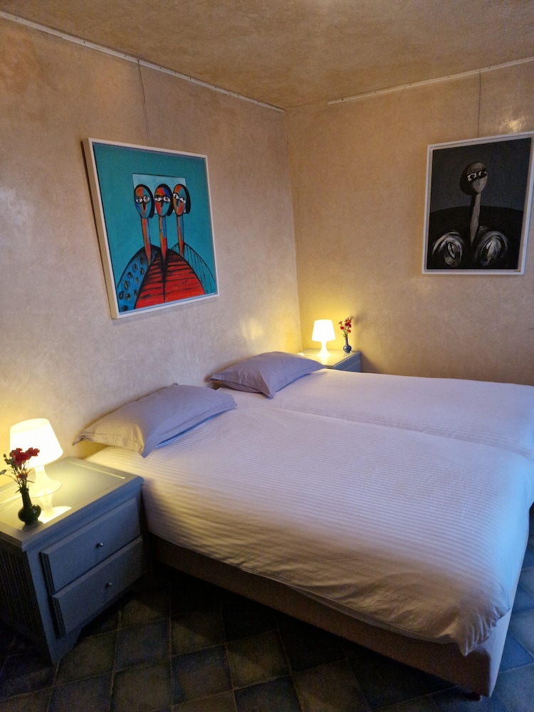 Deluxe Double or Twin Room photo 1