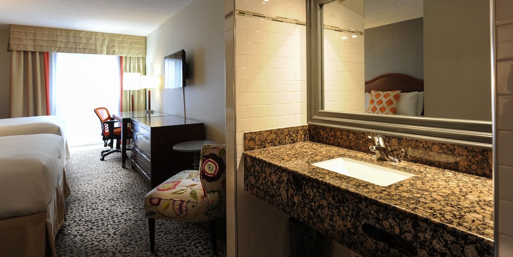 Superior Room, 2 Queen Beds - Courtyard Interior - Photo 3