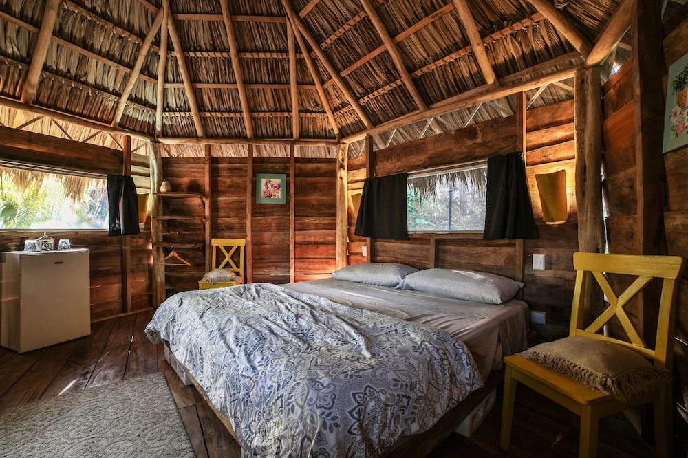 Superior Cabin, Private Bathroom, Garden View photo 2