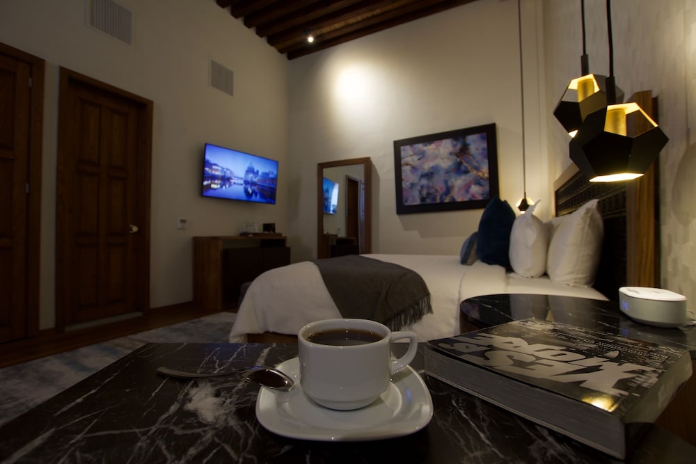 Junior Suite - Photo 1