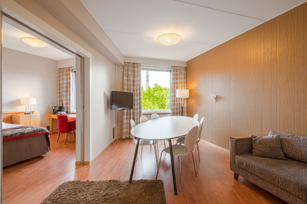 Apartment - Photo 2