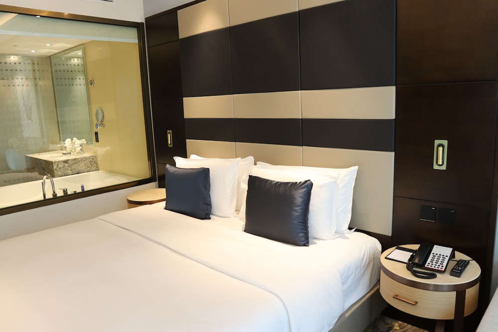 King Suite With Kitchenette photo 3